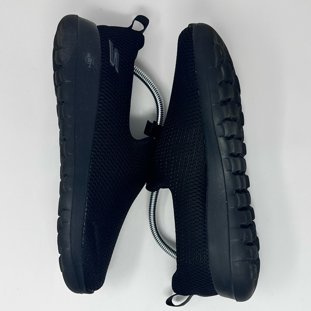 Skechers Men's Black Slip-On Shoes sz. 9 - Picture 6 of 9